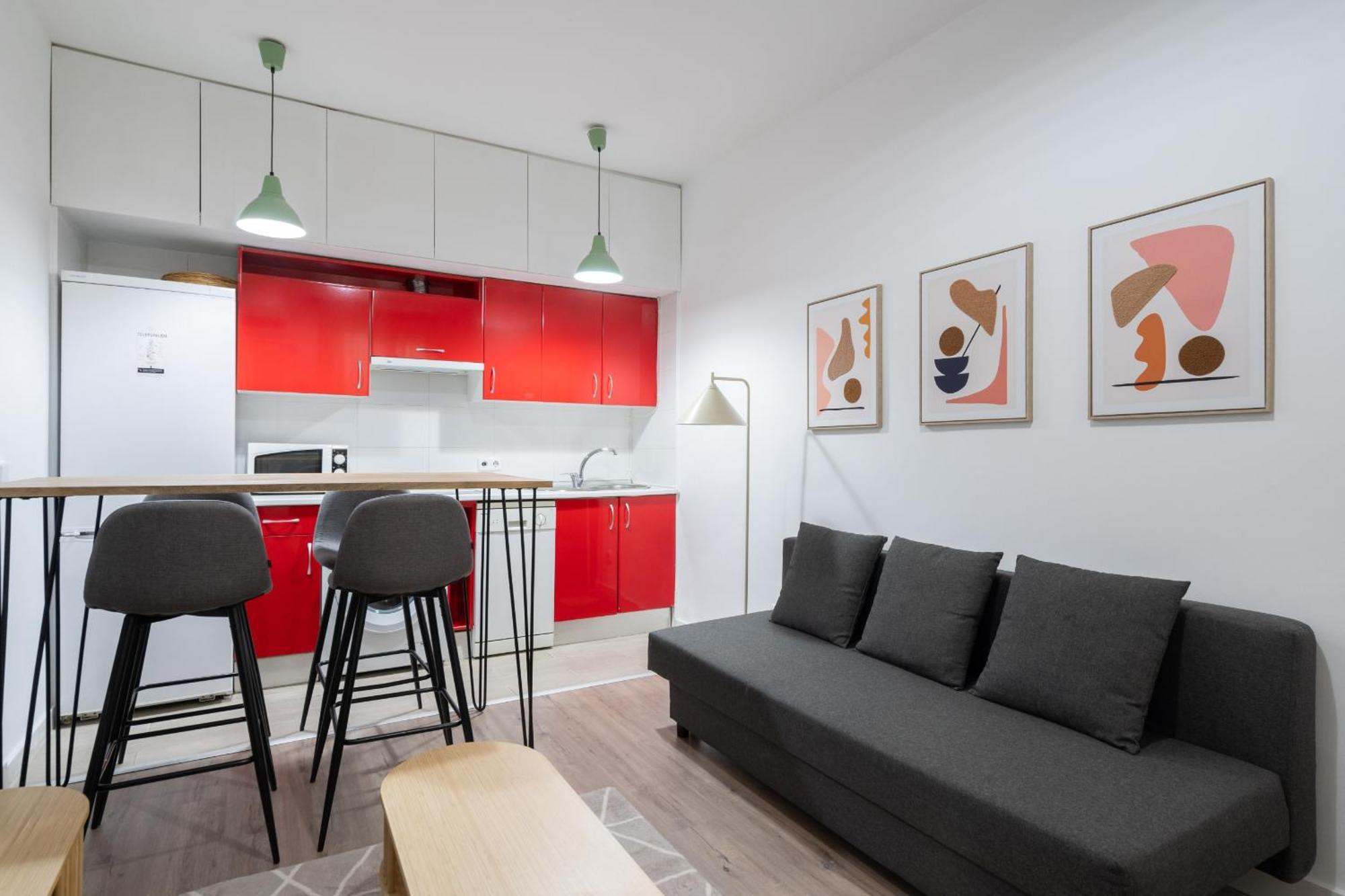 Apartamento En Chueca Para 4 Personas Alquiler Temporal Madrid Exterior photo